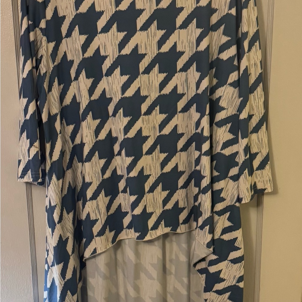 Nuggles High-Low Top